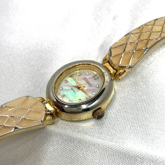 Vintage Gitanoe Womens Gold Tone Mother of Pearl Quartz Watch Diamond Accents - Picture 9 of 12